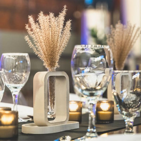 DF201 - DRIED NATURAL ELEMENT + CEMENT BUD VASE