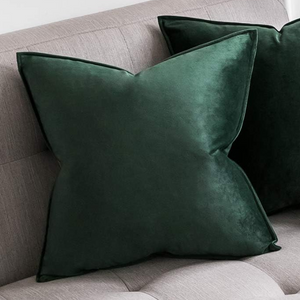 PIL302 - HUNTER GREEN VELVET PILLOW